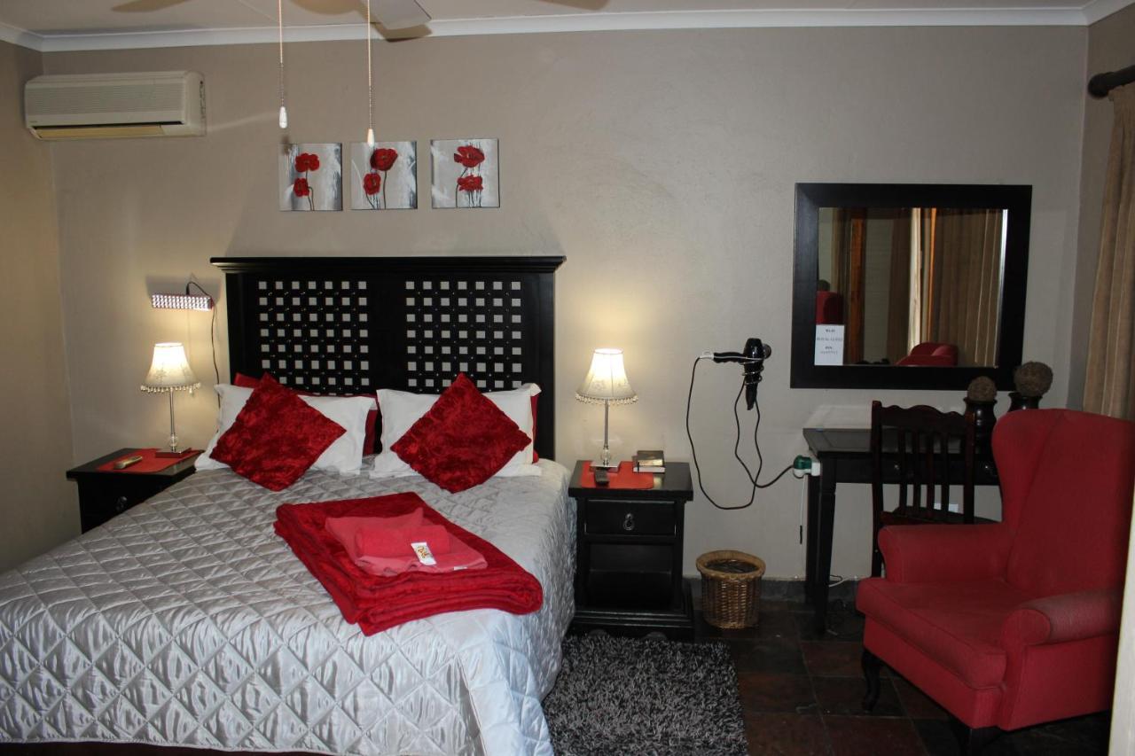 Royal Game Guest House Палаборва Екстериор снимка