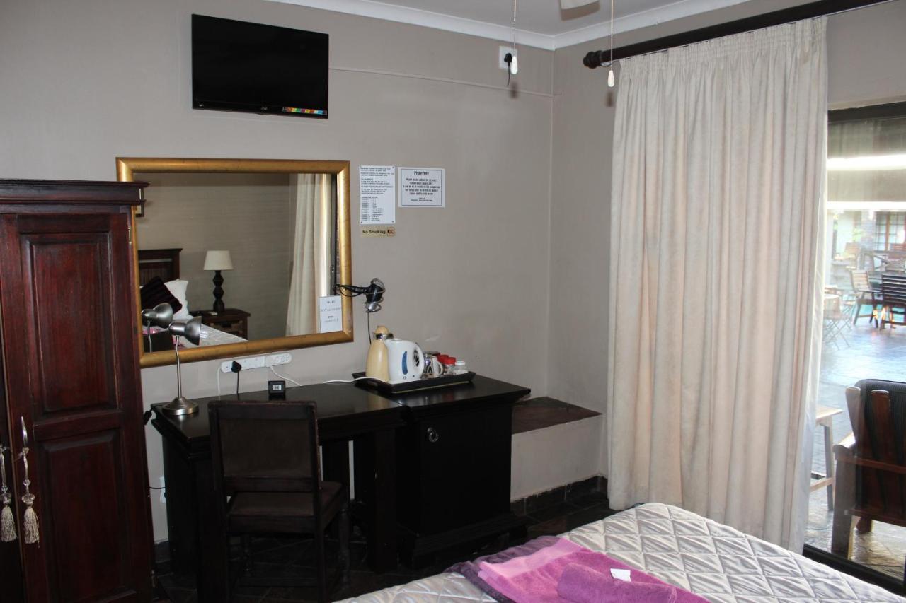 Royal Game Guest House Палаборва Екстериор снимка