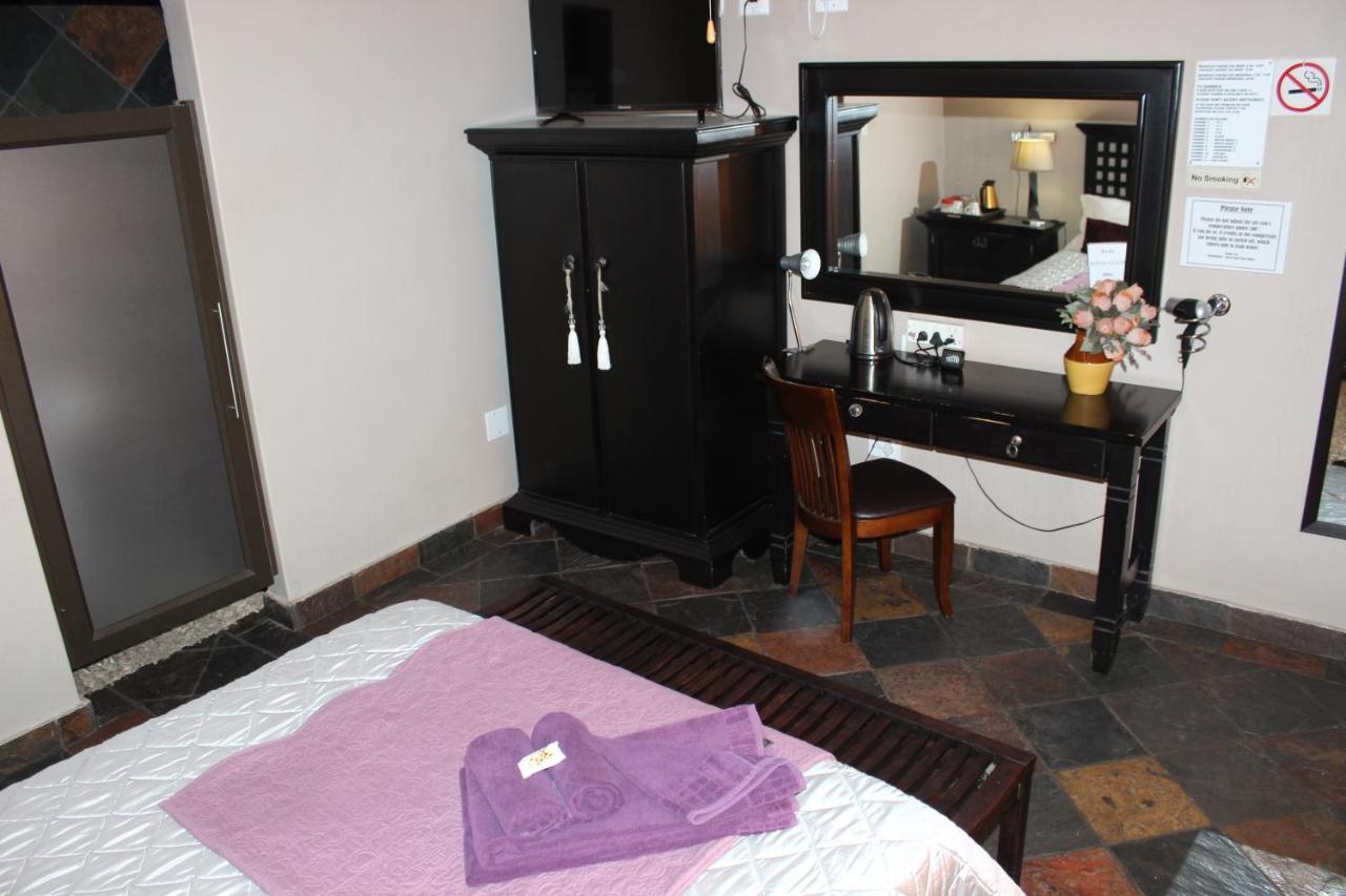 Royal Game Guest House Палаборва Екстериор снимка